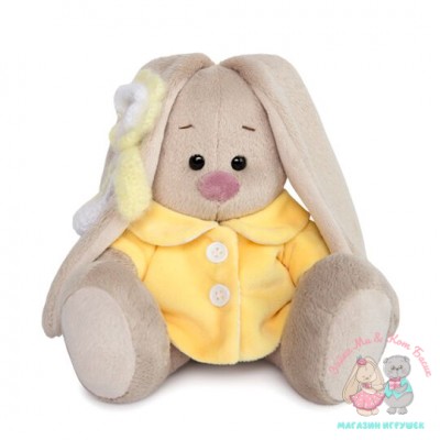 Зайка Ми в желтом меховом пальто