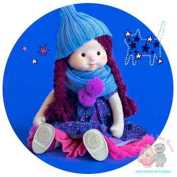 Кукла Minimalini Тиана в шапочке и шарфе